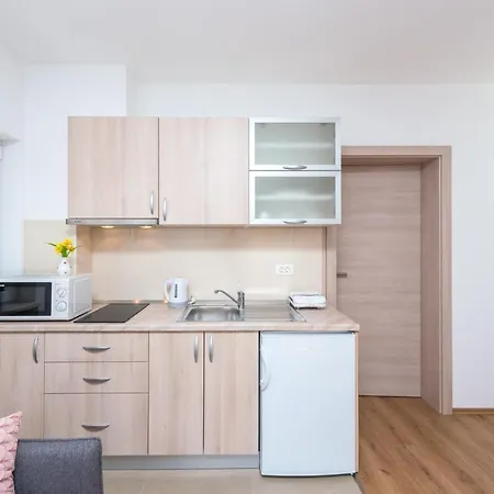 Rilovic - Premium One Bedroom With Loggia And Sea View