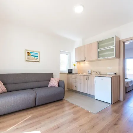 Apartman Rilovic - Premium One Bedroom With Loggia And Sea View *
