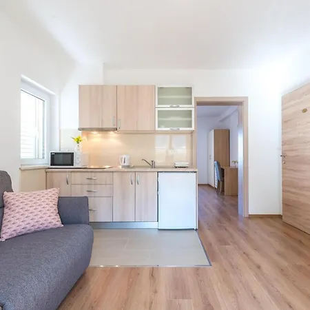 Rilovic - Premium One Bedroom With Loggia And Sea View Apartman
