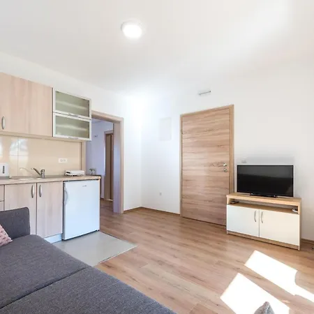 Rilovic - Premium One Bedroom With Loggia And Sea View *
